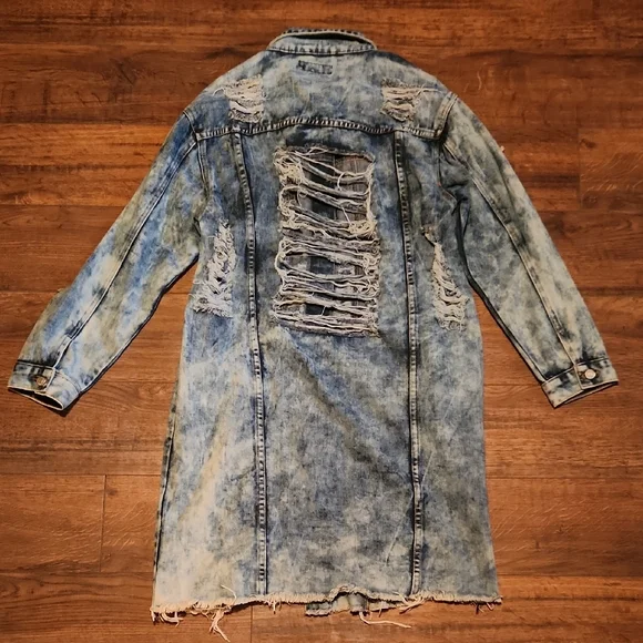 Women Thrill Blue Denim Jacket with Fringe - Picture 4 of 13